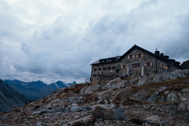 … and where we’re staying the night, the Braunschweiger Hütte.