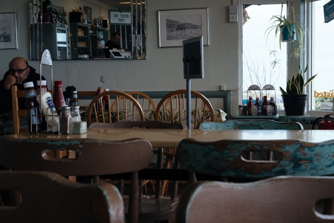 Coffee stop at the Roedean Cafe, on the edge of a tiny golf club.
I liked the way the sauce bottles were leaning.