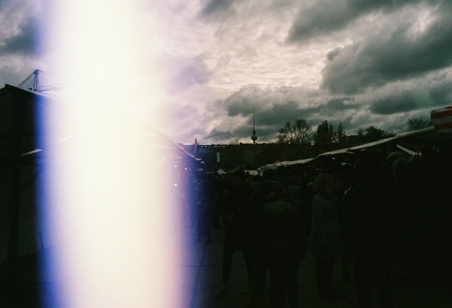 The Berlin Mauerpark Flöhmarkt, 27 Oct 2018. About 4 stops underexposed.