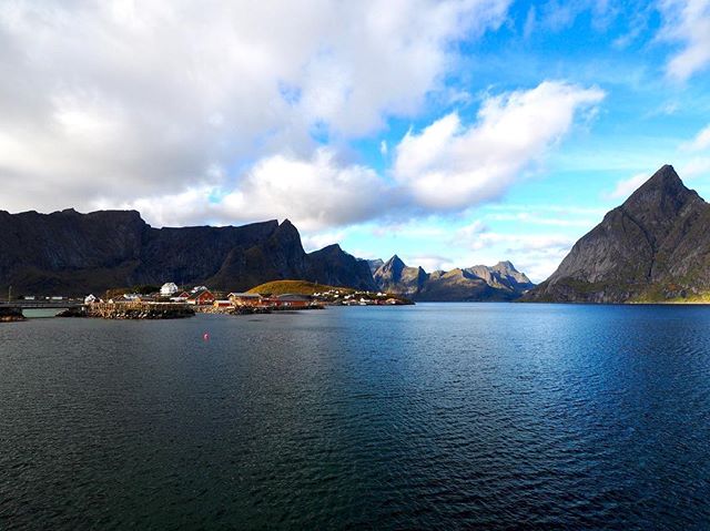 This was the view from our fishing cabin on Tuesday. It was decidedly less picturesque in the wind and rain of the rest of the week, but it was still easy to maintain a quiet sense of wonder.
•
I still can&rsquo;t believe that places like this exist, let alone that places like this have 60 Mbps WiFi 📶 starts googling for real estate